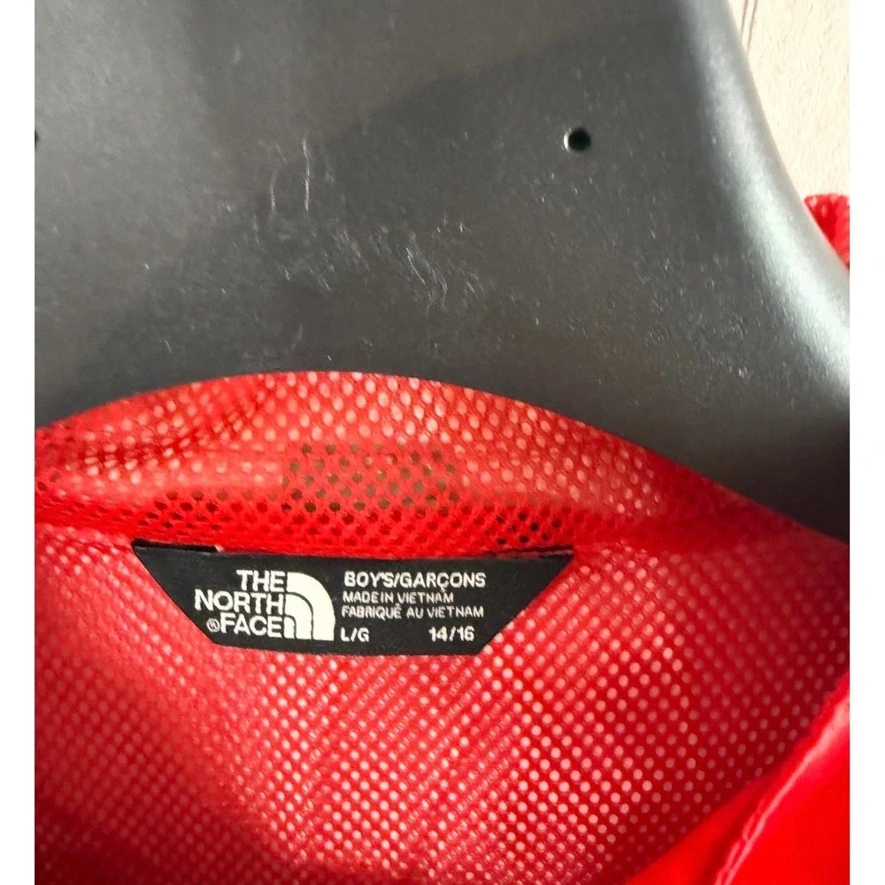 The North Face Boys Red Resolve Reflective Waterproof‎ Rain Jacket L 14/16
